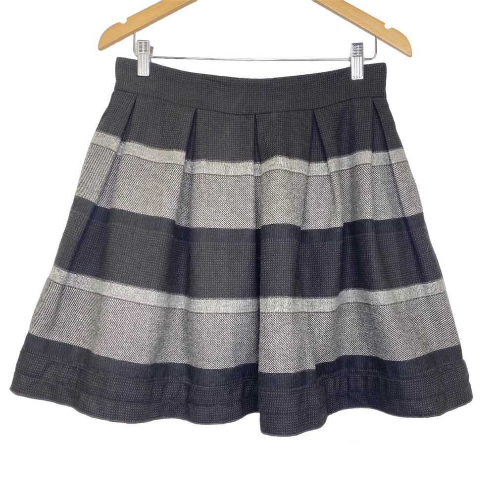 BCBGeneration Striped A Line Mini Skirt Wool Blend Size 10 Black and Grey Flare